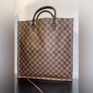 SOLD Louis Vuitton Damier Sac Plat